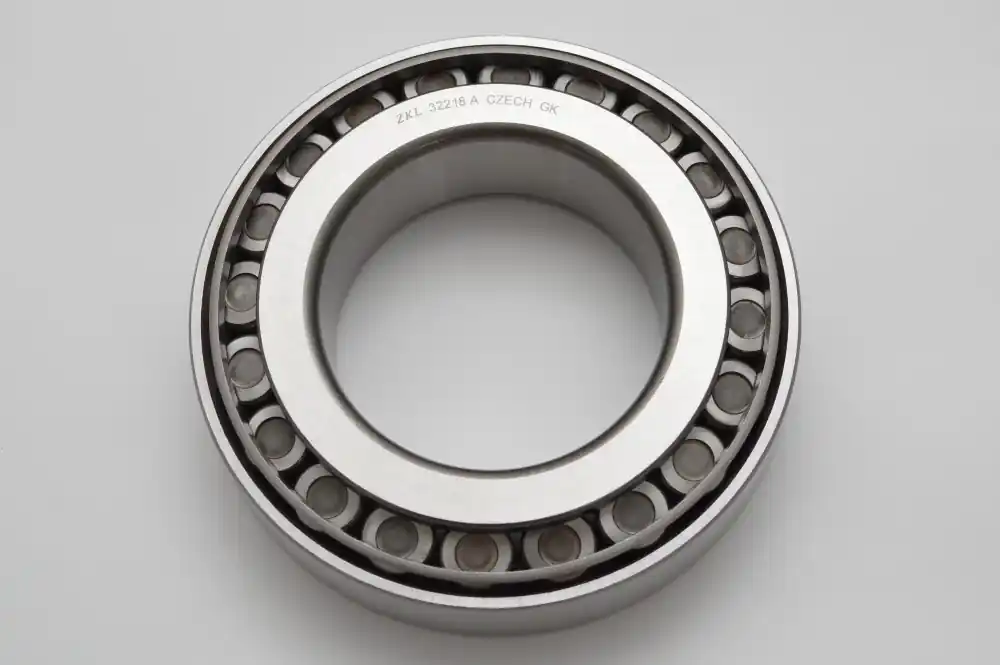 Originální Ložisko kuželíkové 32218 A ZKL