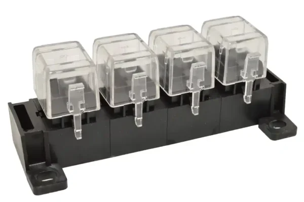 16359907 Pojistková skříňka 8P Jen Po Omezenou Doba