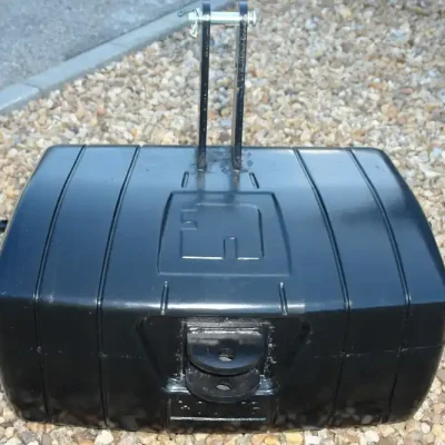 Závaží betonové 900 kg do 3 bodového závěsu Hromadná Objednávka