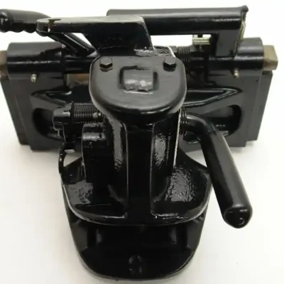 Závěs automatický Sauermann - W=320mm D=32mm Ruční Výroba