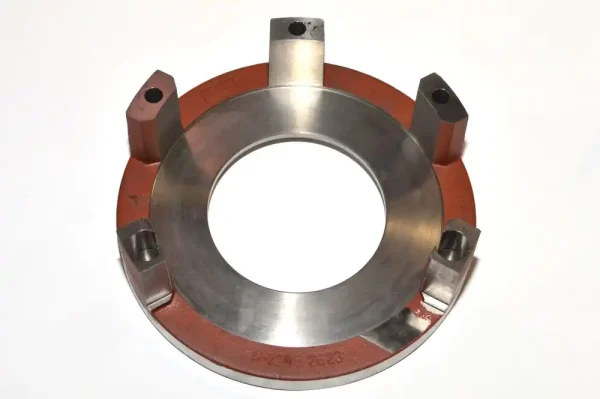 Zetor 7245-2623 / 7211-2642 Koš brzdy levý MAJ-S Výprodej