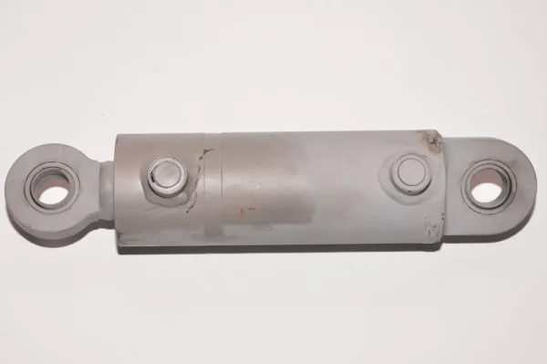 SK0019271-CZ20260306-083332-0-1772757212-size5-17637384089906-175 532982921475 Válec drapáku pravý 80/50/155 Cenový Hit