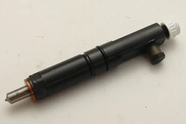 SK0019477-CZ20260306-083332-0-1772757212-size5-PROD004277 Zetor 13.009.592 Vstřikovač kompletní Vysoce Kvalitní