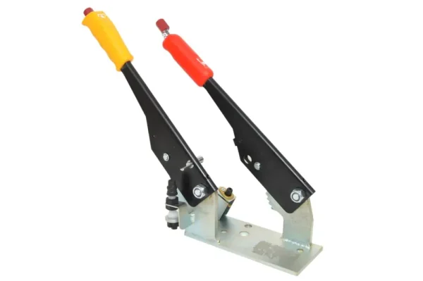 SK0020845-CZ20260306-083332-0-1772757212-size5-17690841012938-175 33209421 Páky ovládání brzdy a PTO kompletní Akční Cena