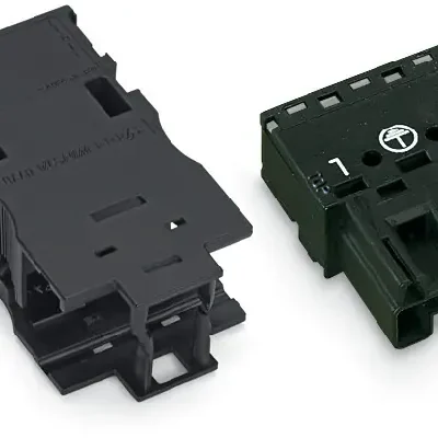 SK0229352-CZ20260306-083626-0-1772757395-pim-1582925_1 770-213/035-000 with strain relief housi Cenový Hit